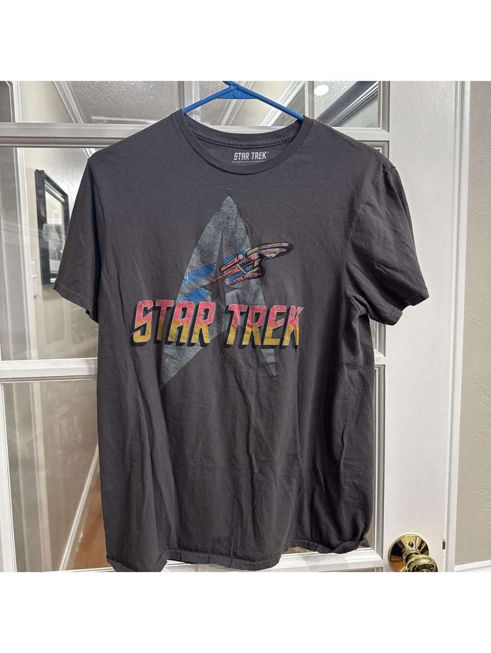 Star Trek Men's Black and Grey Tshirt
